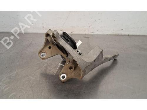 Used Gearbox mount MERCEDES-BENZ VITO Van (W447) 110 CDI (447.601, 447.603, 447.605) (102 hp) 24137051