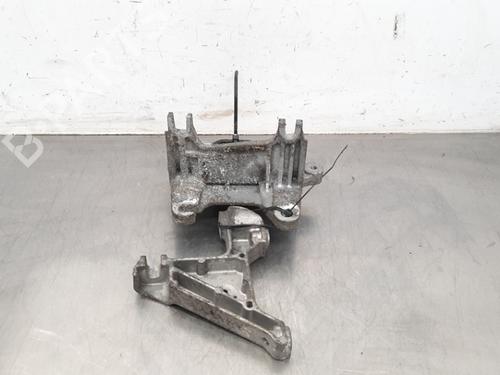 Used Engine mount RENAULT TRAFIC III Van (FG_) 1.6 dCi 145 (FGMG) (145 hp) 17566243