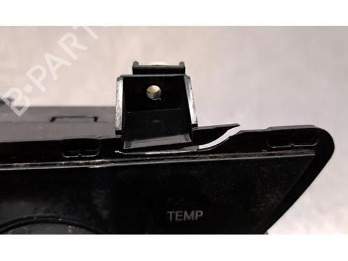 Climate control TOYOTA HILUX VIII Pickup (_N1_) 2.8 TD 4WD (GUN126) | BP24231211I5 