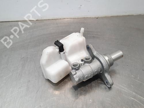 Used Brake master cylinder BMW X2 (F39) sDrive 18 i (136 hp) 17111422