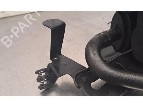  - Image 3