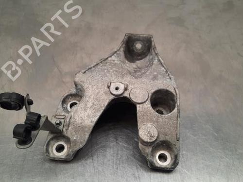 Used Engine mount BMW 4 Coupe (F32, F82) M4 Competition (450 hp) 23599598