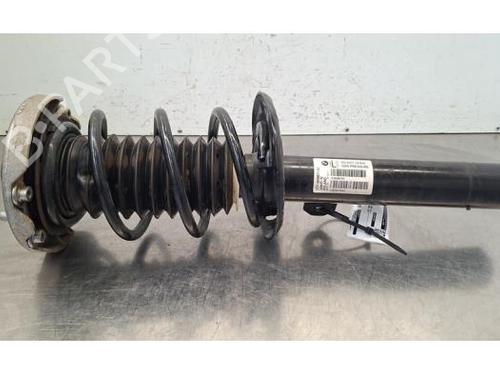 Venstre fortil støddæmper Venstre fortil støddæmper BMW 1 (F40) 118 i (136 hp) 39909389 39909389