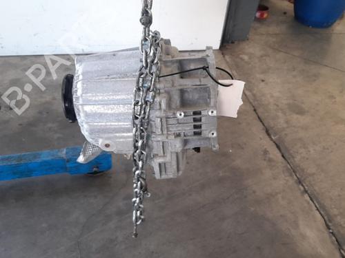 Used Transfer box LAND ROVER RANGE ROVER SPORT II (L494) 2.0 Si4 4x4 (300 hp) 17564664