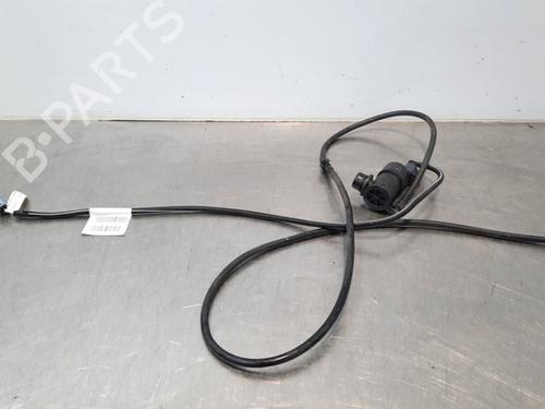 Used Washer pump CITROËN C4 III (BA_, BB_, BC_) BLUEHDI 110 (BBYHSA) (110 hp) 15028627