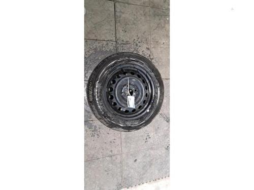 flk-dacia-spring-2020-32510703 main image