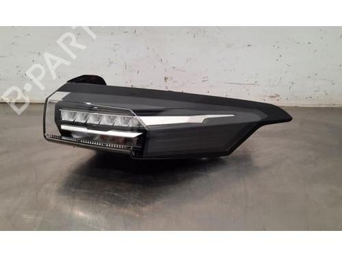 Højre baglygte PEUGEOT 308 III (FB_, FH_, FP_, F3_, FM_) Hybrid 136 (FPHPYC) (136 hp) 24832137