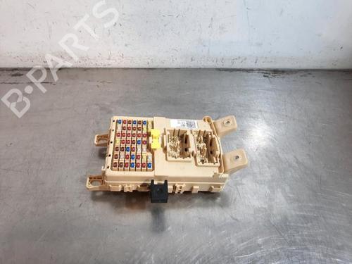 Used Fuse box Fuse box 38003675 38003675