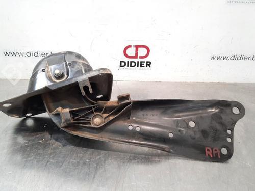 Used Right rear suspension arm SKODA OCTAVIA III Combi (5E5, 5E6) 2.0 TSI RS (245 hp) 10896930