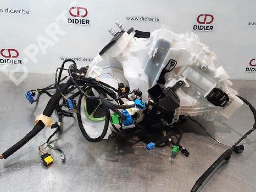 Used Heater matrix box Heater matrix box PEUGEOT 208 I (CA_, CC_) 1.0 VTi (68 hp) 10892482 10892482