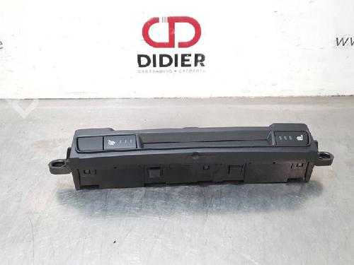 Used Switch Switch MAZDA 2 Hatchback (DL, DJ) 1.5 SKYACTIV-G (90 hp) 10887332 10887332