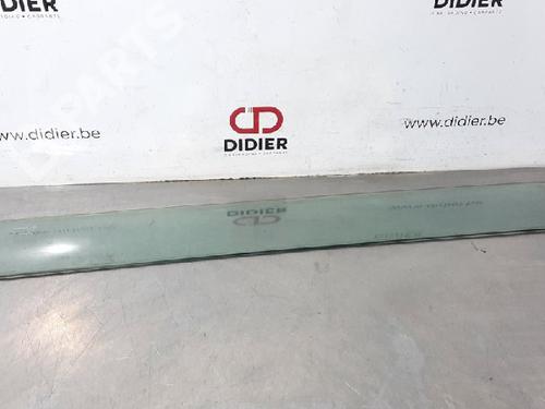 Used Rear right quarter glass Rear right quarter glass LAND ROVER DEFENDER Station Wagon (L316) 2.2 Td4 4x4 (L316) (122 hp) 10883408 10883408