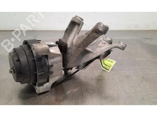 Used Engine mount BMW 7 (G11, G12) 740 e, Le (326 hp) 23628468