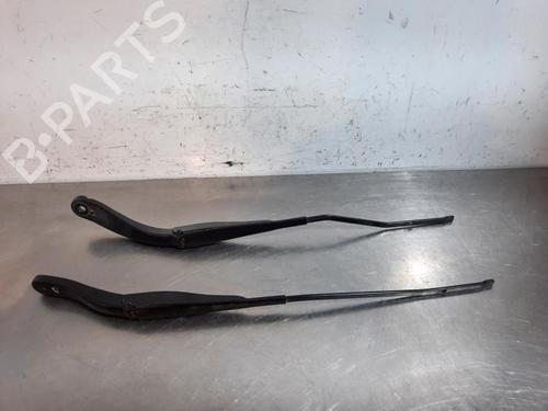 Used Front windshield wiper arm DACIA LOGAN MCV II 1.2 (75 hp) 23597263