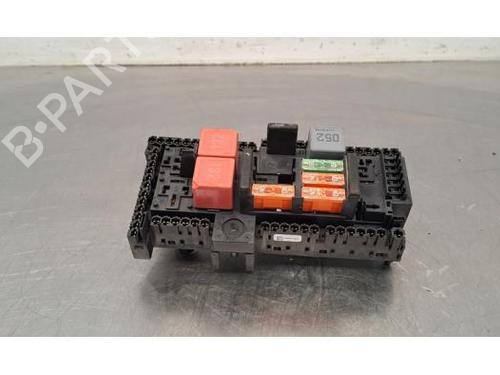 Fuse box MERCEDES-BENZ C-CLASS (W205) C 200 d (205.011) A2139068801