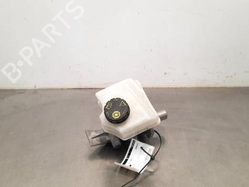 Brake master cylinder MERCEDES-BENZ GLE (V167) GLE 350 d 4-matic (167.121) A1674300600