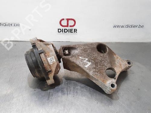 Used Engine mount BMW 4 Coupe (F32, F82) 420 d (184 hp) 10889640