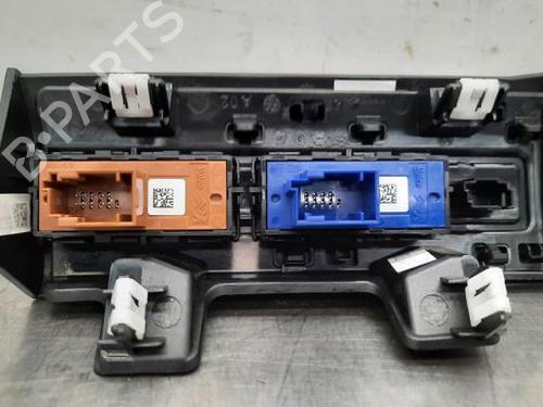 Switch PEUGEOT 5008 II (MC_, MJ_, MR_, M4_) 1.2 Hybrid 136 (MRHPYC) | BP23610928I30