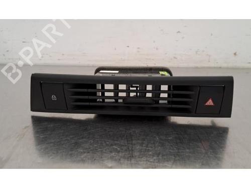 Used Air vent OPEL ASTRA F Saloon (T92) 1.6 i (F19, M19) (75 hp) 29388933