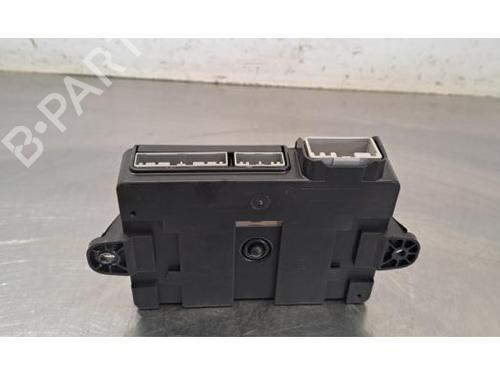 Used Electronic module Electronic module LAND ROVER RANGE ROVER VELAR (L560) 3.0 D300 MHEV 4x4 (300 hp) 33750903 33750903