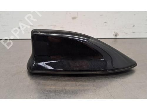 Used Antenna/Base Antenna/Base TOYOTA COROLLA Estate (_E21_) 1.8 Hybrid (ZWE211W) (122 hp) 33316606 33316606