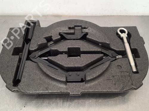 Bordwerkzeug OPEL ASTRA K Sports Tourer (B16) 1.5 CRDI (35  