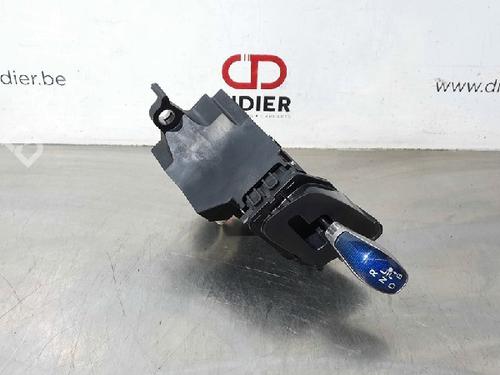 Used Gear lever TOYOTA PRIUS PLUS (_W4_) 1.8 Hybrid (ZVW40W, ZVW41W) (136 hp) 10875389