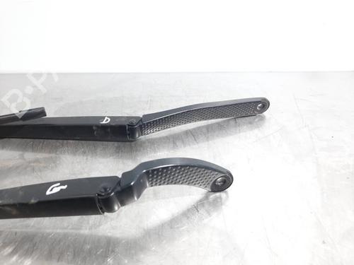 Used Front windshield wiper arm RENAULT CLIO IV Grandtour (KH_) 0.9 TCe 90 (90 hp) 23578573