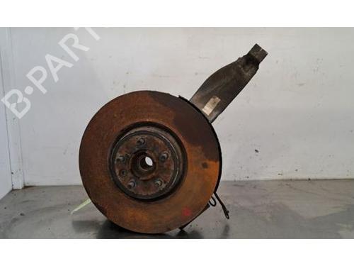 Used Right front steering knuckle LAND ROVER RANGE ROVER SPORT II (L494) 3.0 SDV6 4x4 (306 hp) 24479363
