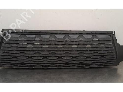 Used Grille DACIA DUSTER (HM_) 1.5 dCi 115 (HMAD) (116 hp) 32739951