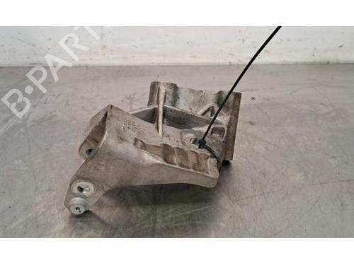 Used Gearbox mount VOLVO XC90 II (256) D5 AWD (235 hp) 24116709