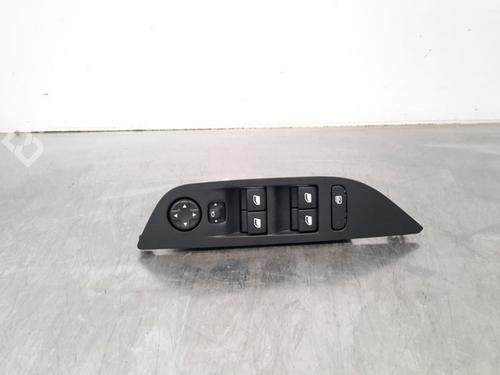 Used Switch PEUGEOT 2008 II (UD_, US_, UY_, UJ_, UR_, UC_) 1.5 BlueHDI 110 (UDYHSK) (110 hp) 10901477