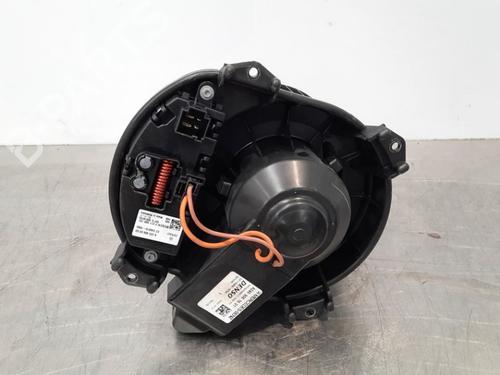 Heater blower motor MERCEDES-BENZ GLA-CLASS (X156) GLA 180 (156.942) | BP15025524M62 