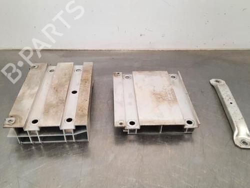 Used Gearbox mount PORSCHE 718 BOXSTER (982) 2.0 T (982320, 982321, 982350, 982351) (300 hp) 20079290