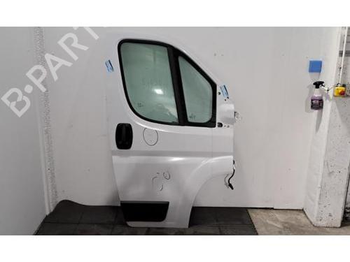Used Right front door PEUGEOT BOXER Van 2.2 BlueHDi 120 (120 hp) 31375053