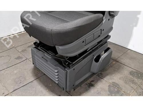 Left front seat FIAT DUCATO Van (250_) E-Ducato (250DPE) | BP32253134C15 