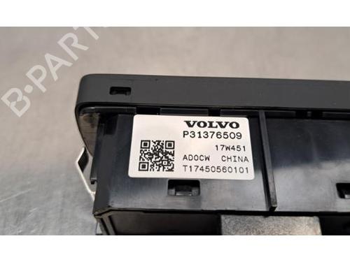 Switch VOLVO XC60 II (246) T8 Hybrid AWD | BP29524154I30 