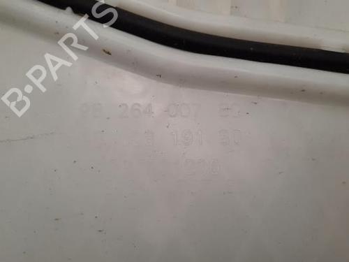 Windscreen washer tank PEUGEOT 5008 II (MC_, MJ_, MR_, M4_) 1.2 THP (MRHNYH, MRHNYW, MRHNSJ, MRHNSU, MRHNSM) | BP23619184C113