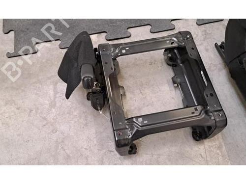 Left front seat OPEL VIVARO C Van (K0) 1.5 | BP37285175C15 - Image 4