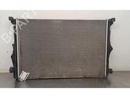 Used Water radiator Water radiator 37453853 37453853