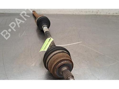 Right front driveshaft CITROËN C4 III (BA_, BB_, BC_) 1.5 BlueHDi 130 (BBYHZB) | BP26303057M39 