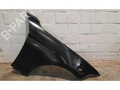 Used Right front fenders BMW 1 (F20) 116 d (116 hp) 23628951