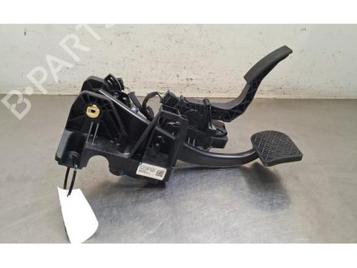 Used Pedal Pedal 39011354 39011354