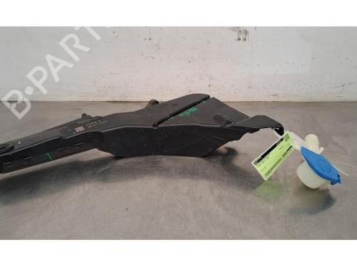 Used Windscreen washer tank PEUGEOT 308 III (FB_, FH_, FP_, F3_, FM_) PureTech 130 (FPHNSL, FPHNST) (131 hp) 25622679