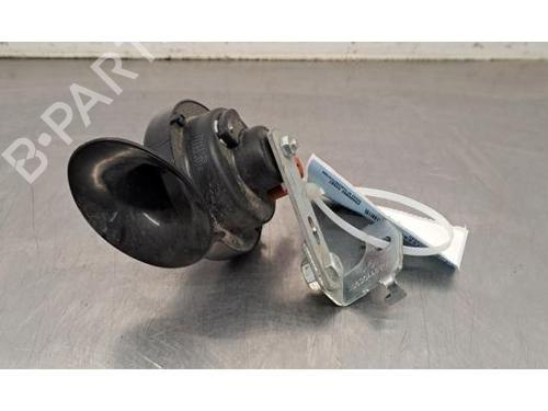 clacson-dacia-duster-hm_-2017-32739775 main image