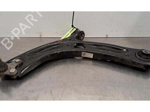 Venstre foran bærearm VW GOLF VIII (CD1, DA1) 1.5 eTSI (150 hp) 31698788