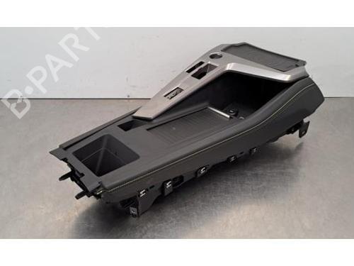 Used Middle console PEUGEOT 308 III (FB_, FH_, FP_, F3_, FM_) e-308 (FMZKWZ) (156 hp) 30521409