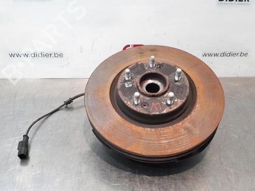 Used Left front steering knuckle HYUNDAI TUCSON (TL, TLE) 1.7 CRDi (116 hp) 10893600