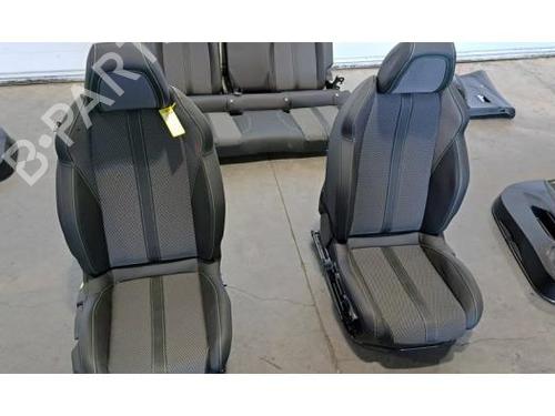 Sæde sæt Sæde sæt PEUGEOT 208 II (UB_, UP_, UW_, UJ_) 1.2 PureTech 100 (101 hp) 24965468 24965468