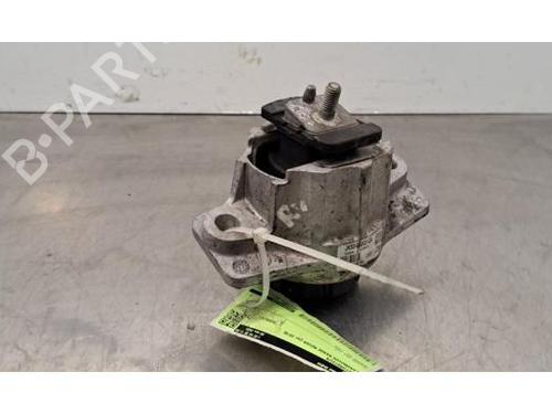 Used Engine mount LAND ROVER RANGE ROVER VELAR (L560) 2.0 D200 MHEV 4x4 (204 hp) 30806324